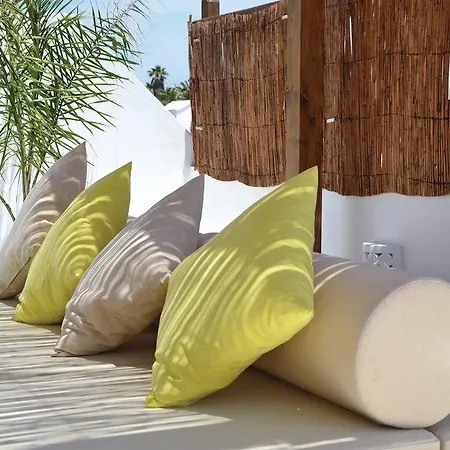 Holiday Urb. San Blas Ii