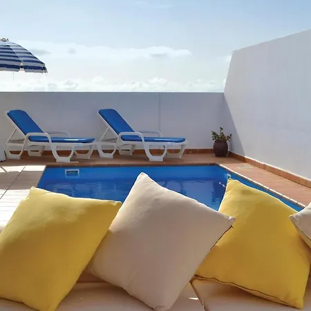 Holiday Urb. San Blas Ii